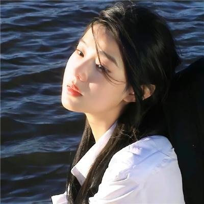 靓仔斗大鳄